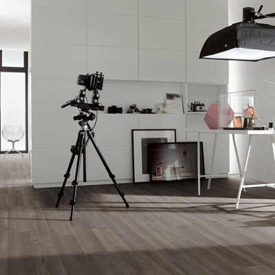 1744699 - Dub Loft dymový biely olejovaný 4V AC5