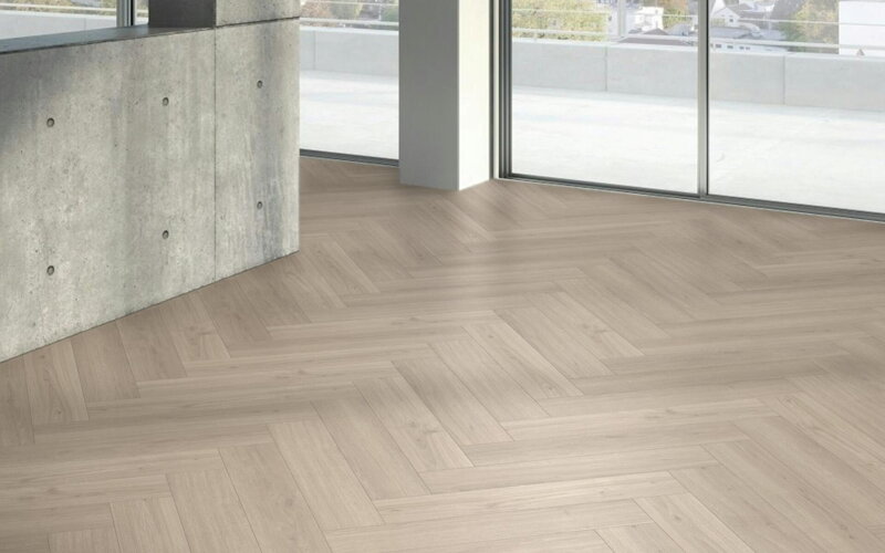 1748858 Dub Regent sivý