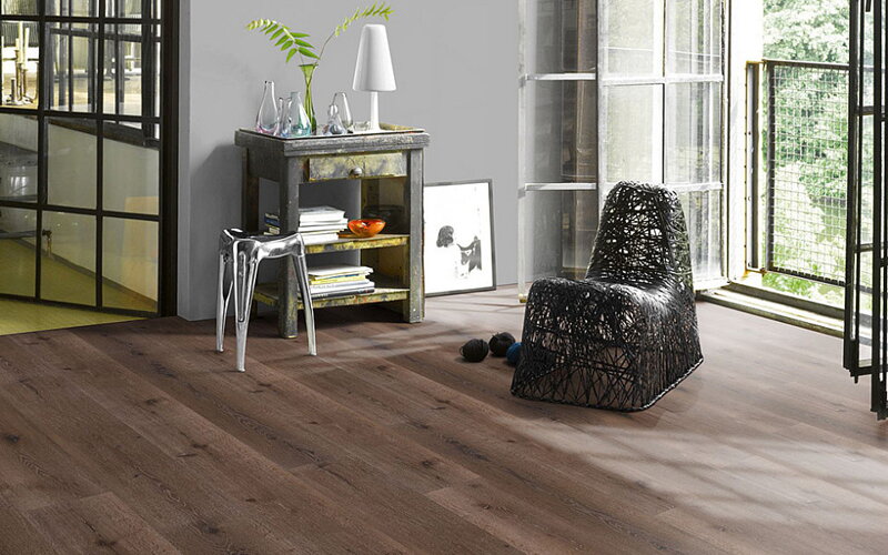 1744832 Dub Pacific antický