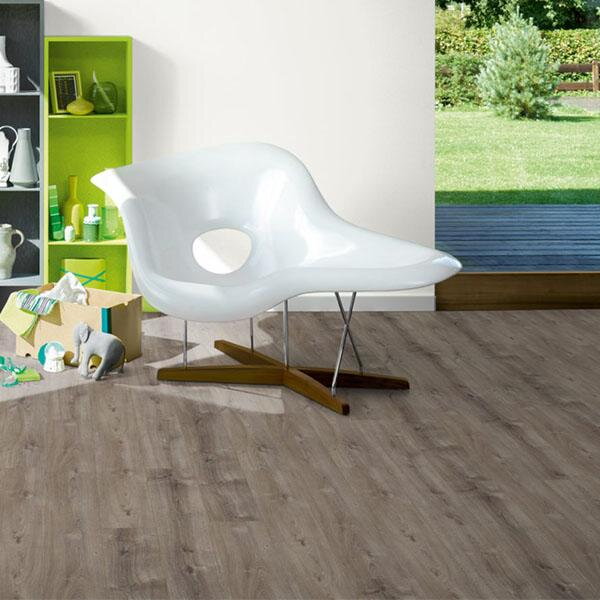 1567472 - Dub Valere tmavo bielený 4V AC5