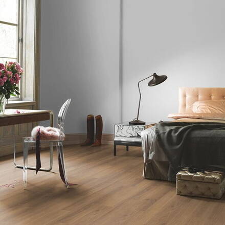 1744697 - Dub Studioline medový 4V AC5