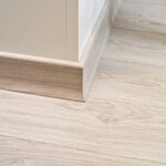 EL 1304 - Svetlošedé lakované dubové dosky