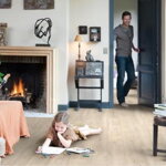 IMU 1857 - Dub so zárezmi od píly béžový